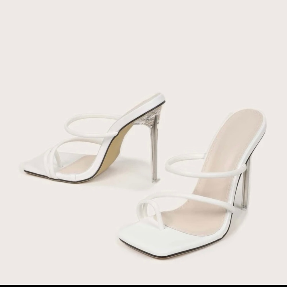 Toe Loop Strap Stilettos